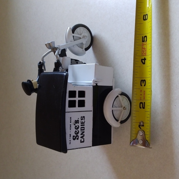 See's Candies Die Cast Metal Black and White Motorcycle Side Car Delivery Wagon - Picture 8 of 8